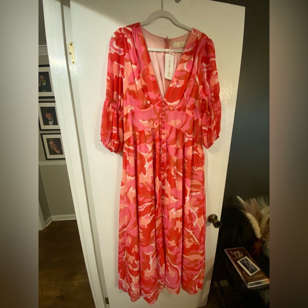 NWT Gingham & Heels Strawberry Swirl Midi
